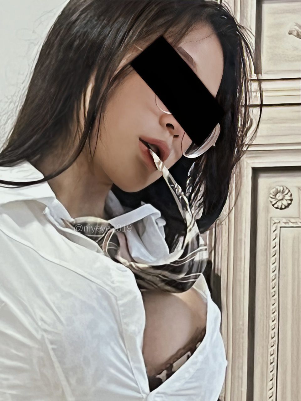 「动漫博主」白烨 – 超辣猎犬姐姐