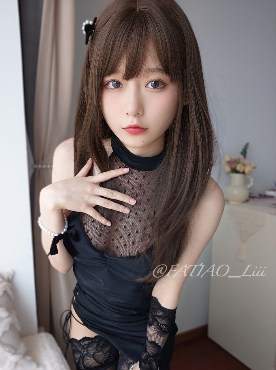 「网红正妹」迷之呆梨 – fantia06月订阅