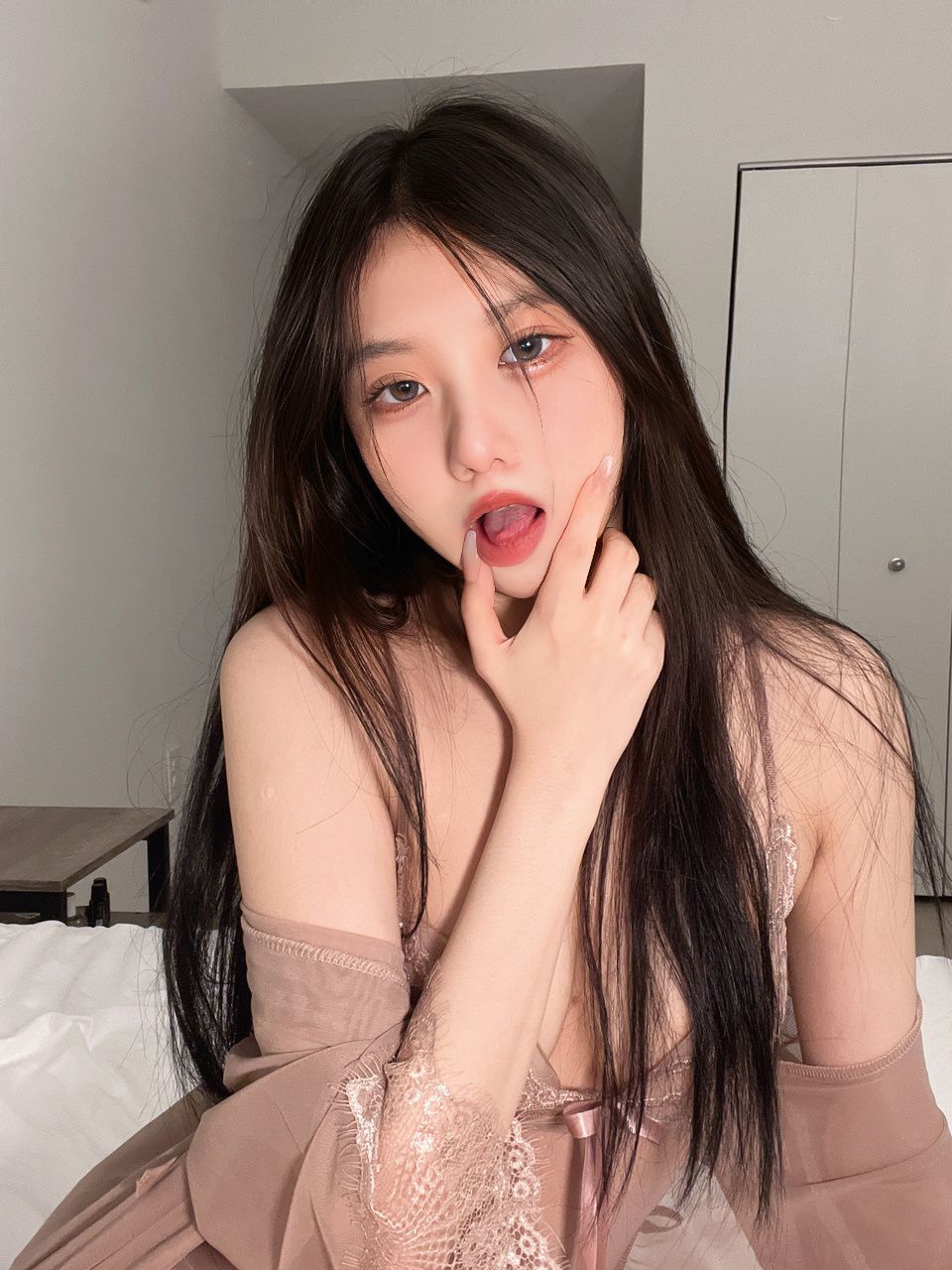 「微博正妹」果咩酱w – 入夜