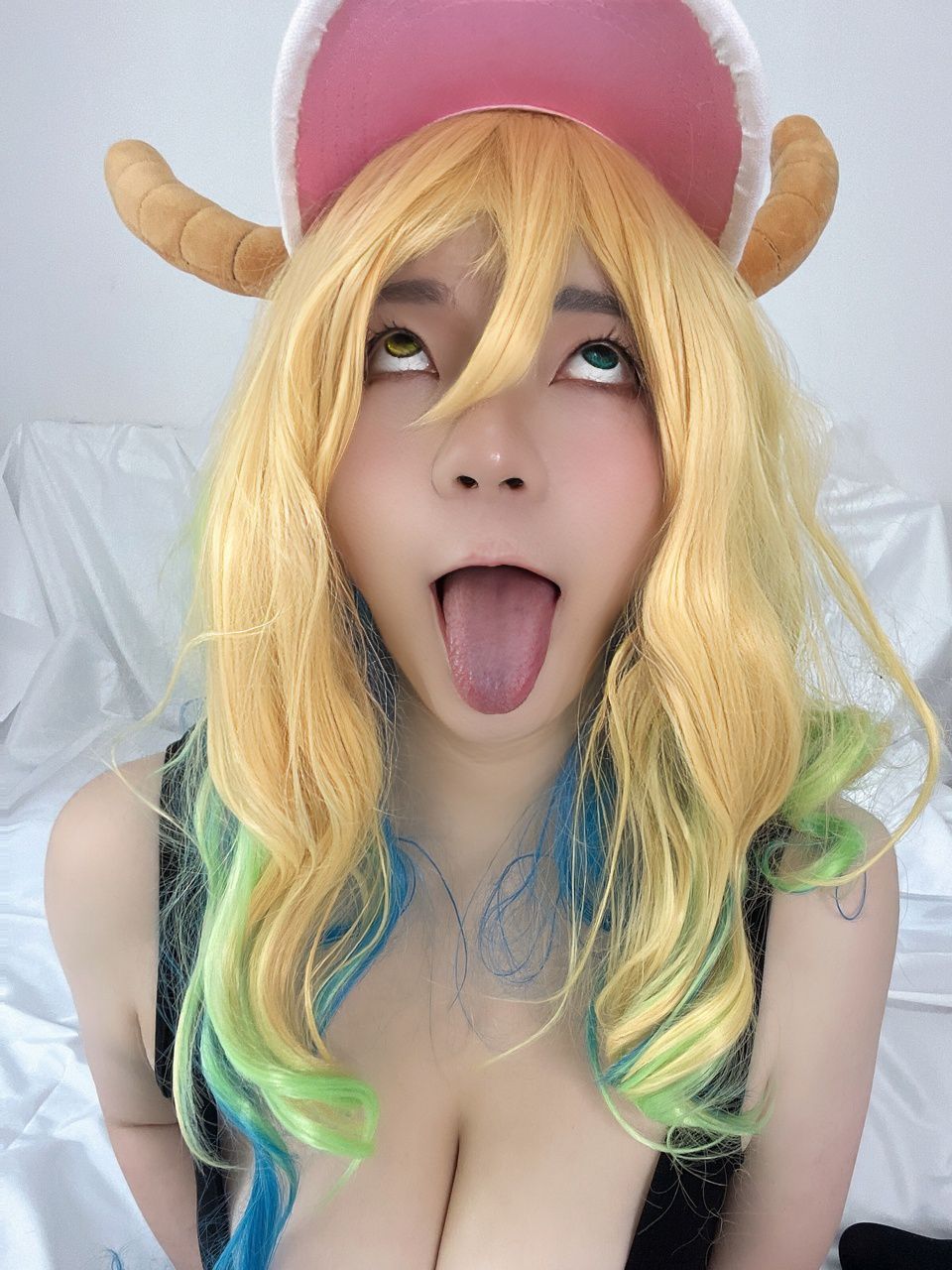 「奶兔biubiu」图集 – 露科亚