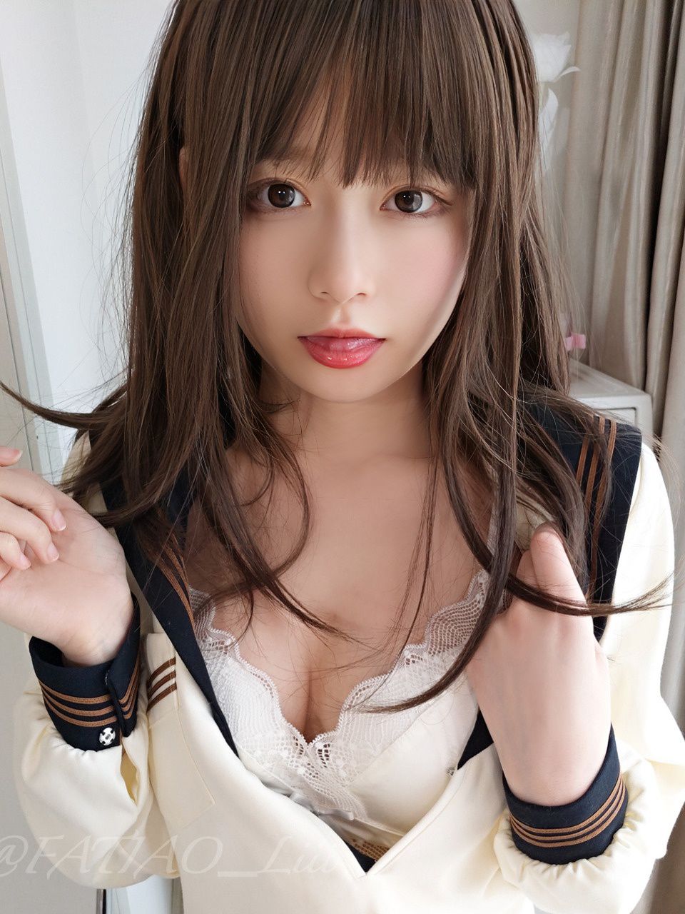 「网红正妹」迷之呆梨 – fantia03月订阅