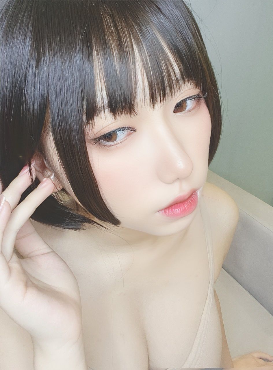 「网红正妹」芋圆 – 人妻围裙