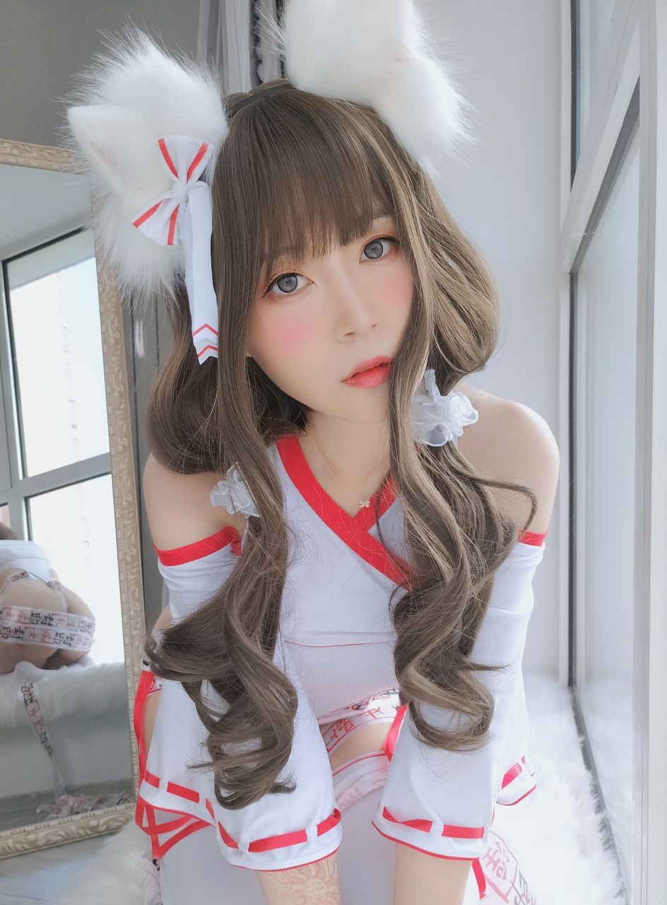  白银81 NO.017 神社饲养的小狐狸