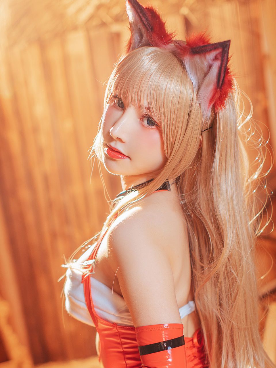  一千只猫薄禾 圣诞狼女