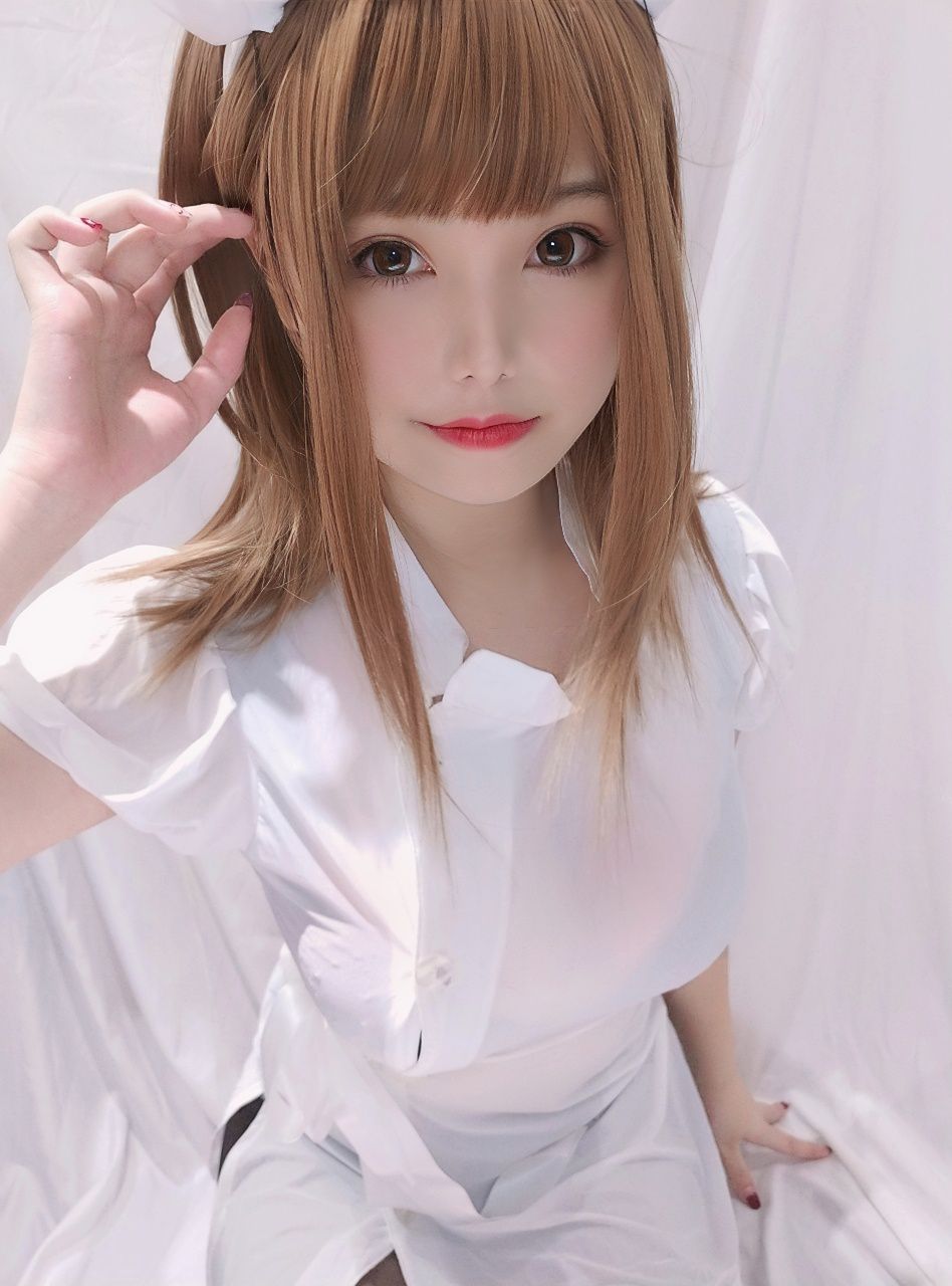  蜜汁猫裘 小护士 